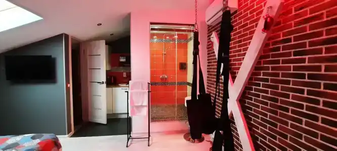 I-hotel - 12