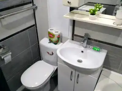 У площади Победы - 10