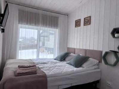 Уютный новый дом с сауной включена в стоимость и видом на озеро и лес - 38