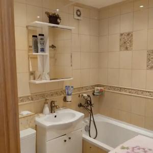 Квартиры на Космонавта Леонова 38 - 79