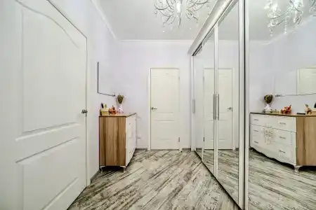 Квартиры на Кременчугской 11 - 372