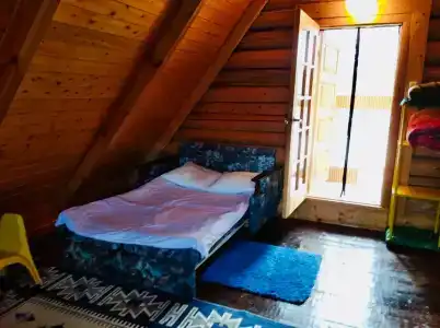 Тихий уголок на берегу озера - 17