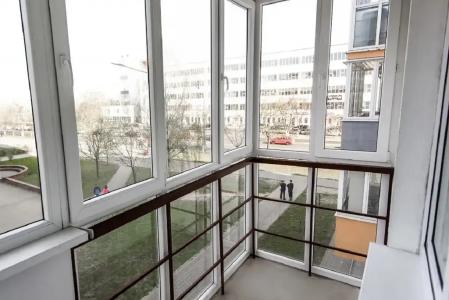 Заслонова 47 - 12