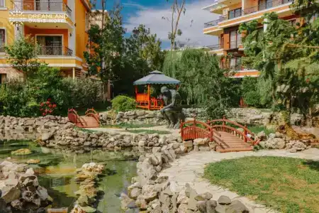 Dreamland Oasis - 76
