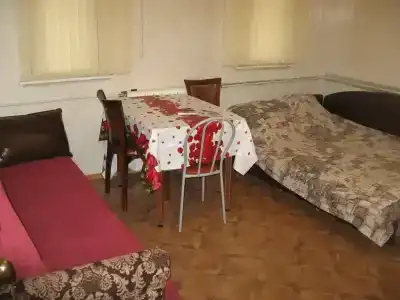 Уютный Гостевой Дом с Большой Парковкой - 10