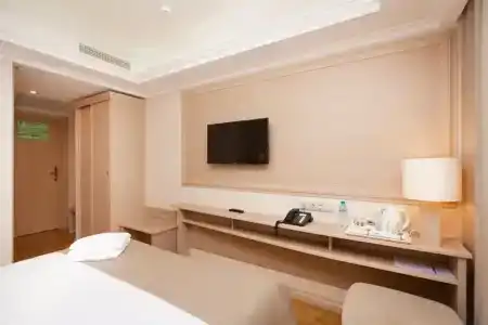 Таврический - 20