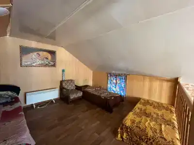 Домик у реки с бассейном и беседкой - 14