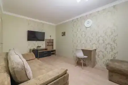 На-Сутки  Циолковского 53 - 6