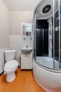 Коттедж Белый Домик у Пруда - 9