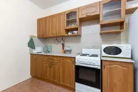 на улице Побежимова, 37 - 16
