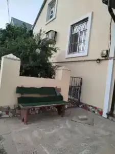 Уютный домик с видом на горы - 0