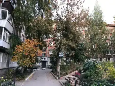 у площади Славы - 20