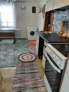 Деревенская изба в Верхотомском - 6