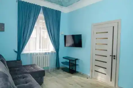 Дом в центре с отдельным двором - 12