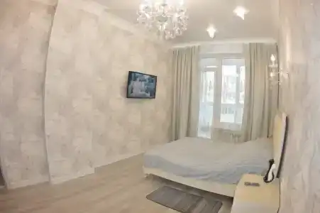 Уютная Евротрешка на Крайнова 3 - 7