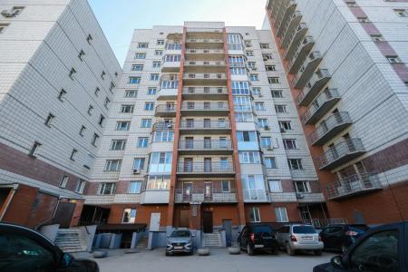 на проспекте Карла Маркса, 11 - 28
