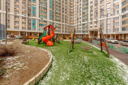 Студия в высотке с панорамой у парка с прудом - 15