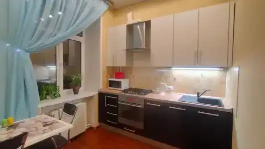 на Большой Московской, 9 - 17