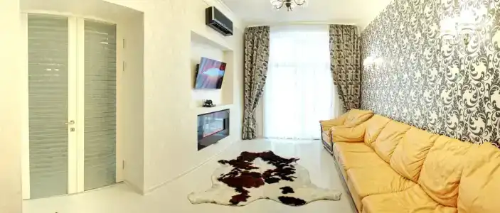 в центре - 54