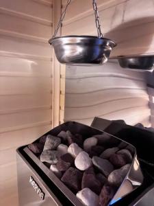 Уютный новый дом с сауной включена в стоимость и видом на озеро и лес - 48