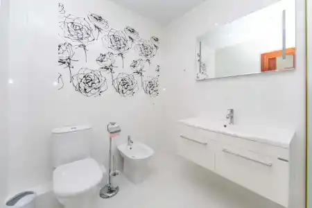 Уютный коттедж в самом центре - 9