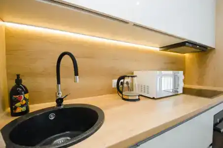 Премиум квартира c панорамным балконом - рядом с центром и автовокзалом - 4