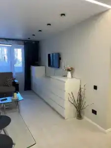 Квартиры на Полярной Дивизии 7 - 54