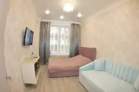 Уютная Евротрешка на Крайнова 3 - 5