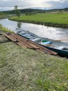 Домик на берегу озера - 7