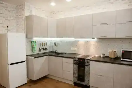 Уютная квартира с видом на ТЦ Brosko Mall - 4