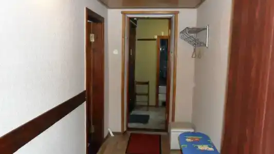 Дом с парковкой и отдельным двором - 4
