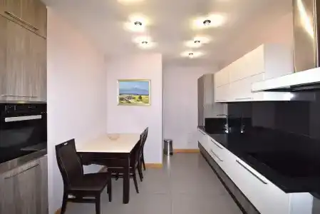 Apartment North Avenue 5 - 8