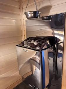 Уютный новый дом с сауной включена в стоимость и видом на озеро и лес - 49