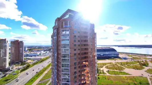 Высотка в районе Ерофей Арена - 46