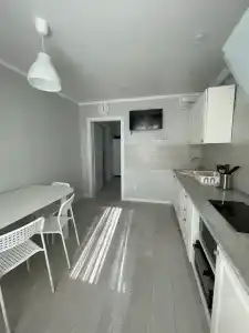 Квартиры на 9 Апреля 62 - 7