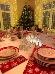 Современный новый дом с баней и банным чаном - 50