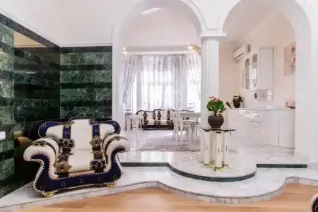 Кутузов на Кутузовском Проспекте - 38