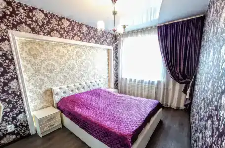 Двухкомнатная квартира на Мира 80 - 0