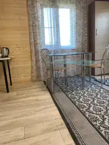 Гостевой дом с видом на пруд - 8