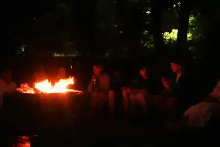 Дом-глэмпинг с видом на горы - 15