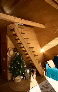 Сказочный A-frame у подножья горы - 14