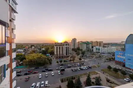 ПрезентХаус Горького, 20 - 192