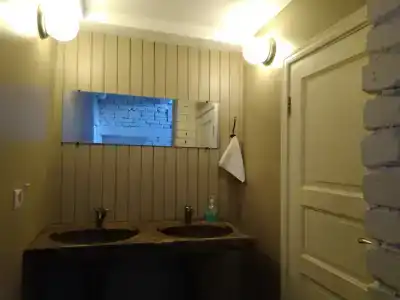 Октябрьская, 21 - 7