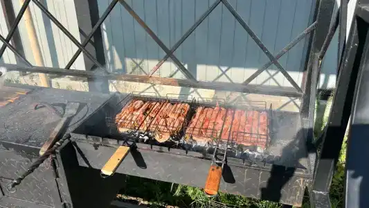Дом у горной реки в красивом месте - 7