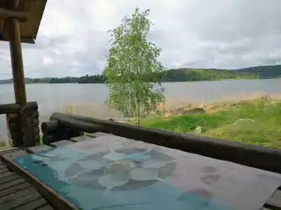 Домик на берегу озера - 1