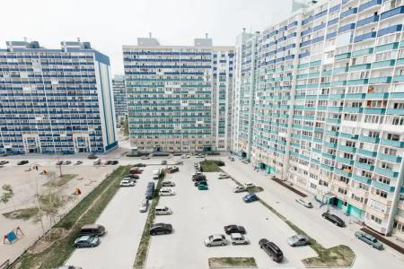 В тихом районе города, новый дом - 14