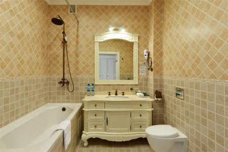 Green House - 125