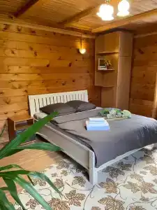 Уютный коттедж с камином - 13