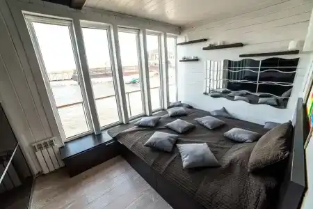 Дом-корабль с баней на Минском море - 1