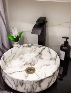 на Новомосковской, 14 - 151